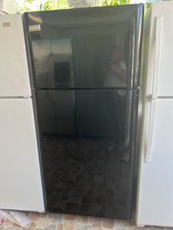 Frigidaire Refrigerator 30”W