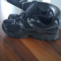 Nike running shoes size 13