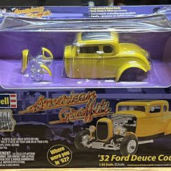 Revell American Graffiti '32 Ford Deuce Coupe 1:25 Scale Die Cast Model Kit