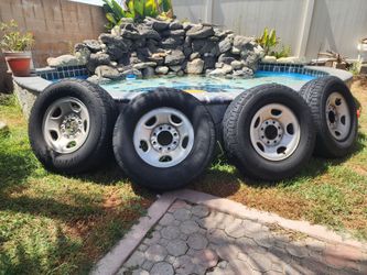 Wheels 245/75 R16 8 lugs