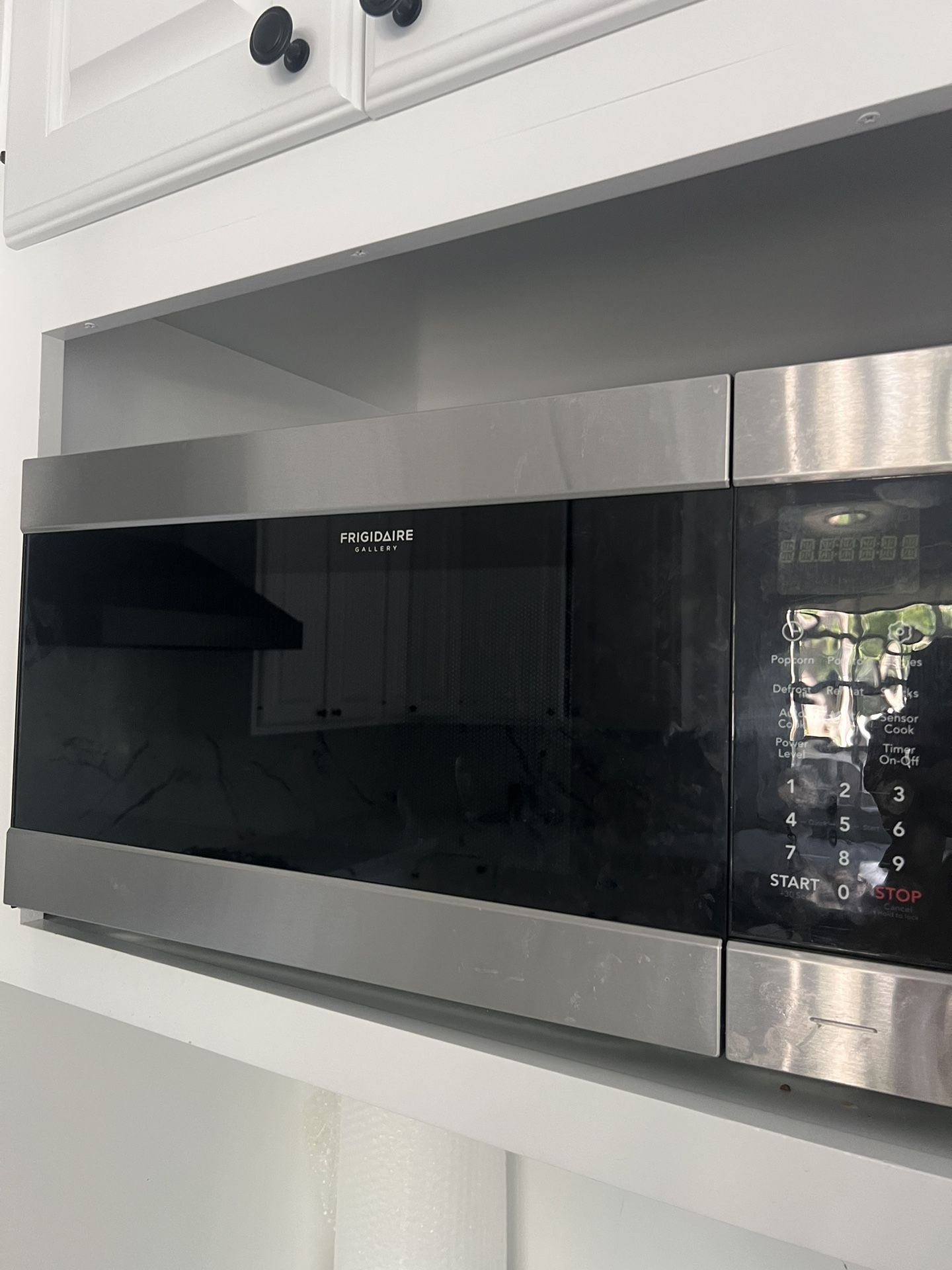 Frigidaire Gallery Stainless Steel Microwave