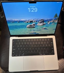 Apple MacBook Pro 14-inch Laptop M4 Pro CPU (14 cores) 24GB Memory 1TB Storage