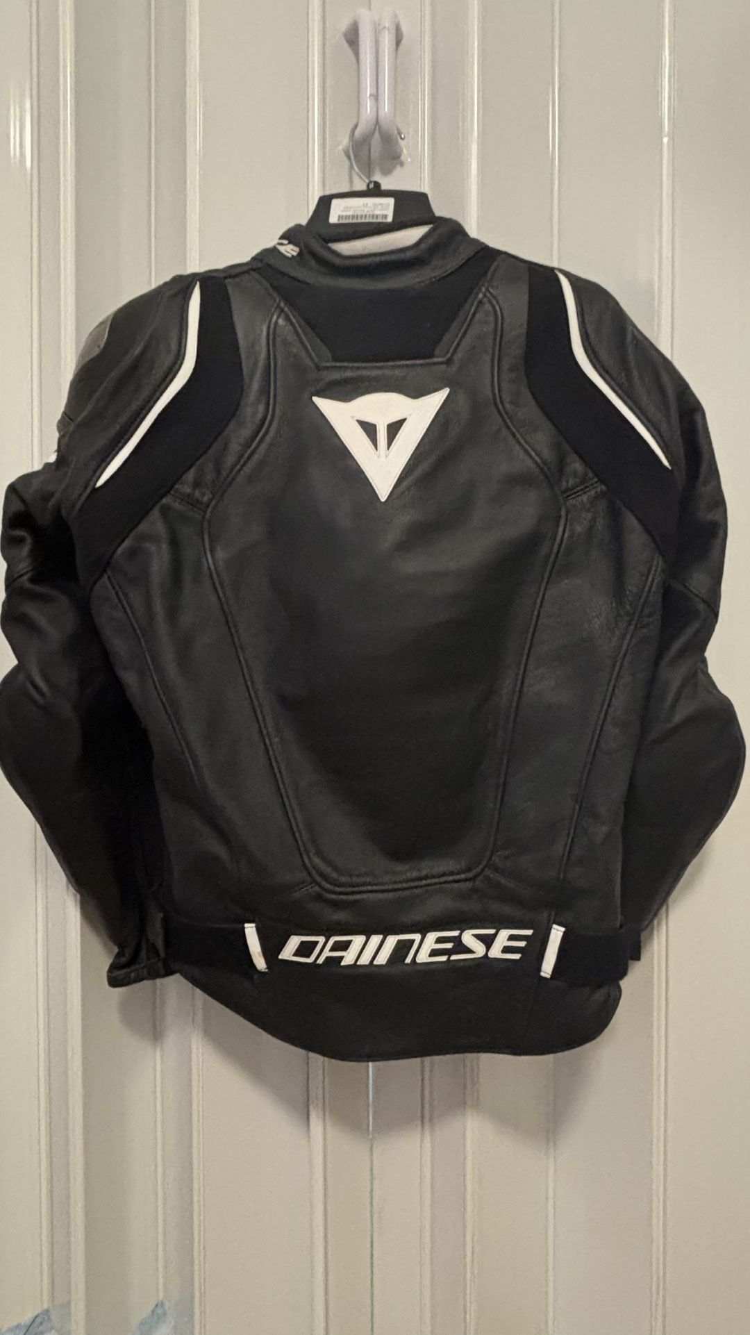 Dainese Racing 3 D Air Men's Perforated Leather Jacket Size Dainese Racing 3 D Air Men's Perforated Leather Jacket Size