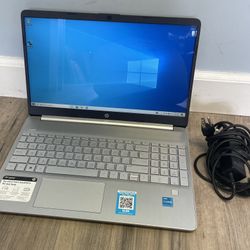 HP Laptop 8GB/256GB 15-DY2132WM i3-1115G4 3.0GHz Windows 11 Touchscreen Laptop W/Original Charger 