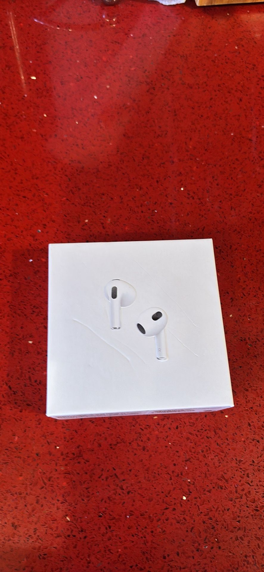 AirPods