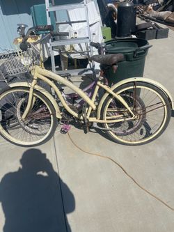 12 bikes bicycles beach cruisers road bikes kids , juniors all for $100 FIRM!!