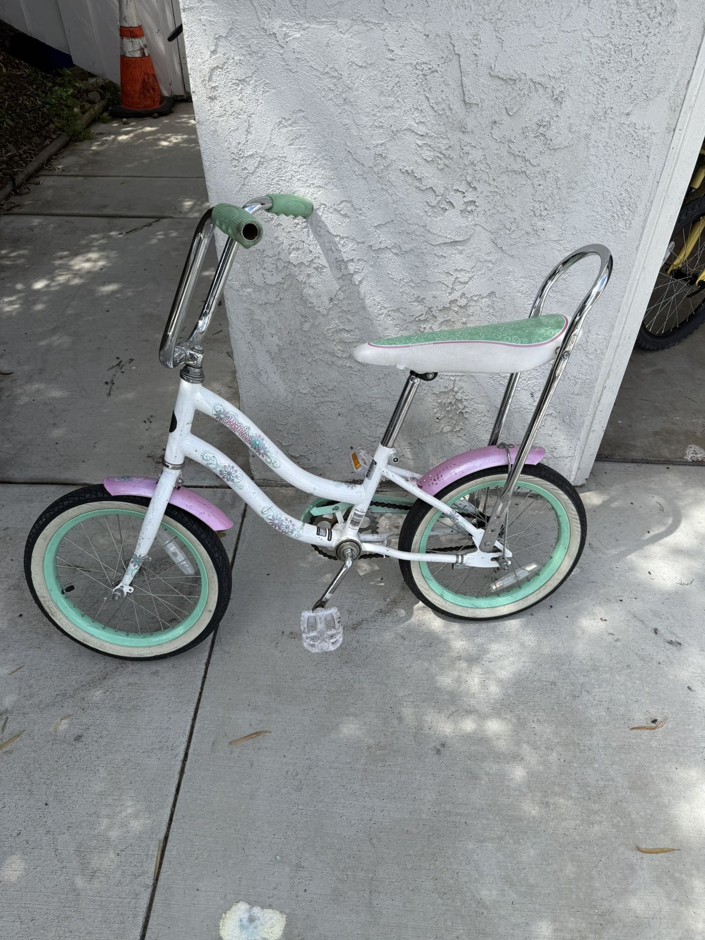 Schwinn Girls Bike 16” Inch