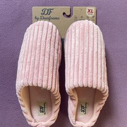 Dearfoams Slippers with Memory Foam