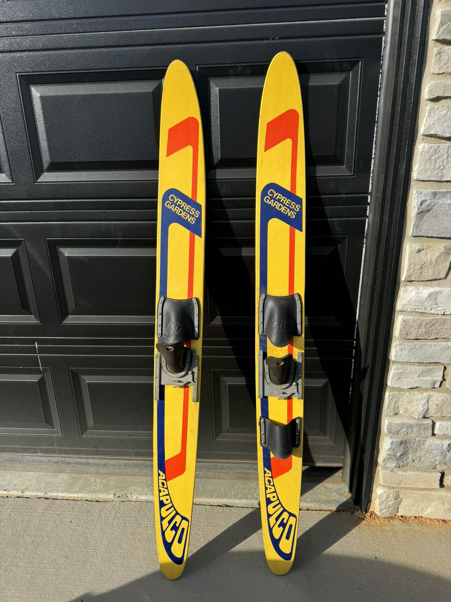 Rare Vintage!!! Cypress gardens Acapulco Skis