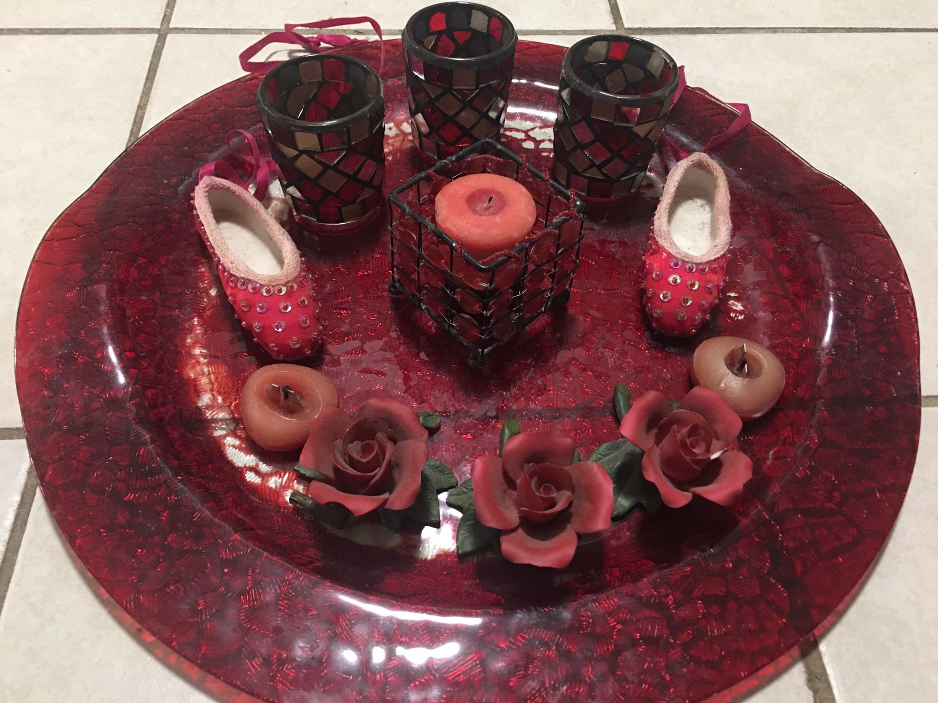 Tray with everything