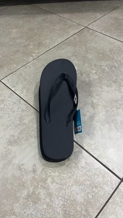Men’s Black Flip Flops Sandals, Size 13