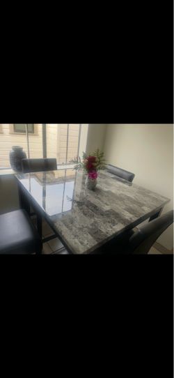 Dinning table