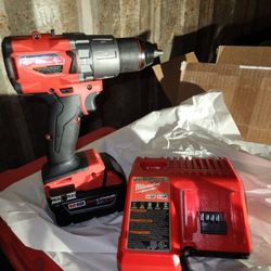 Firm Price🛑 Milwaukee M18 FUEL 
2612-20 1/2" Drill used Good Batt&Charger Included. Precio Firme 🛑