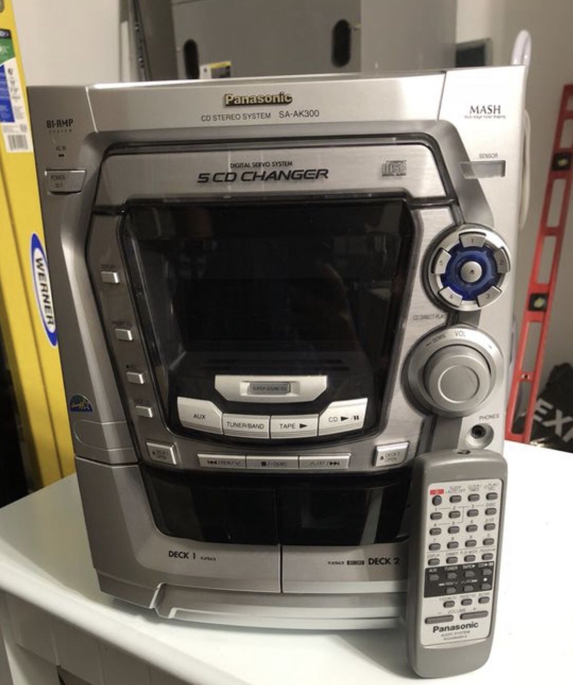 Panasonic CD stereo system SA-AK300 w/ Remote