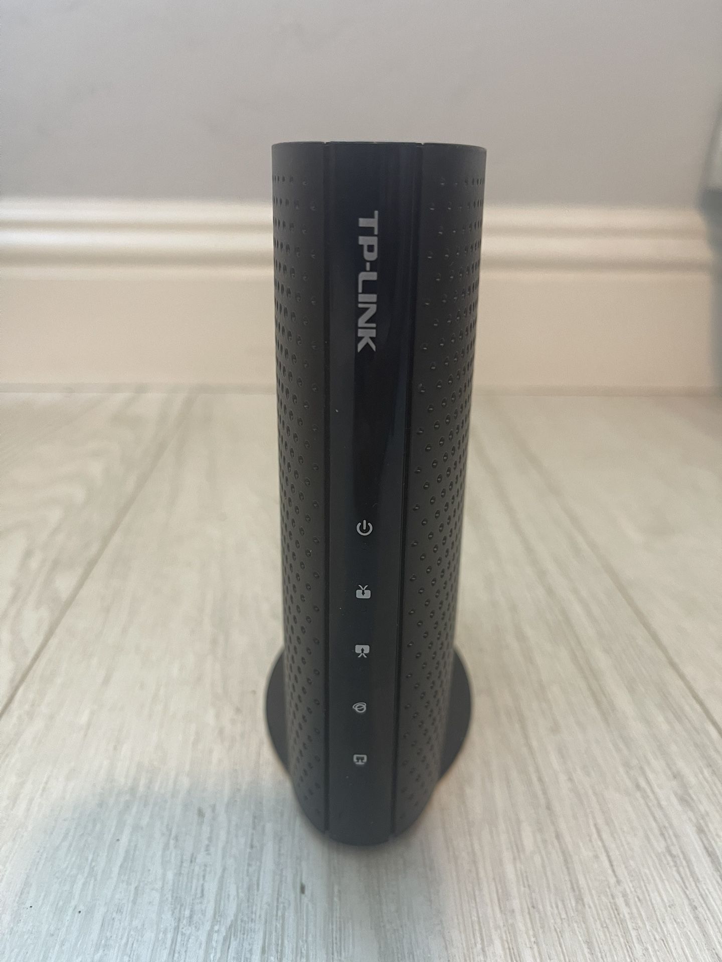 TC-7610 DOCSIS 3.0 Cable Modem