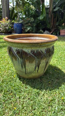 Glazed planter