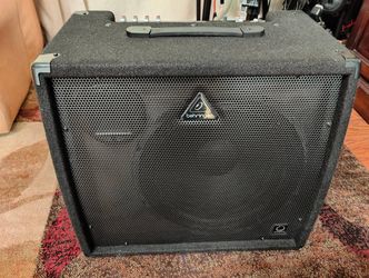 Behringer Ultratone KXD15 - 600W 15-inch Keyboard Amp