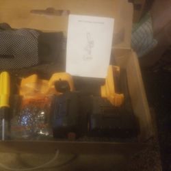 Mini- 6 in. Chainsaw Kit, Mark Down 