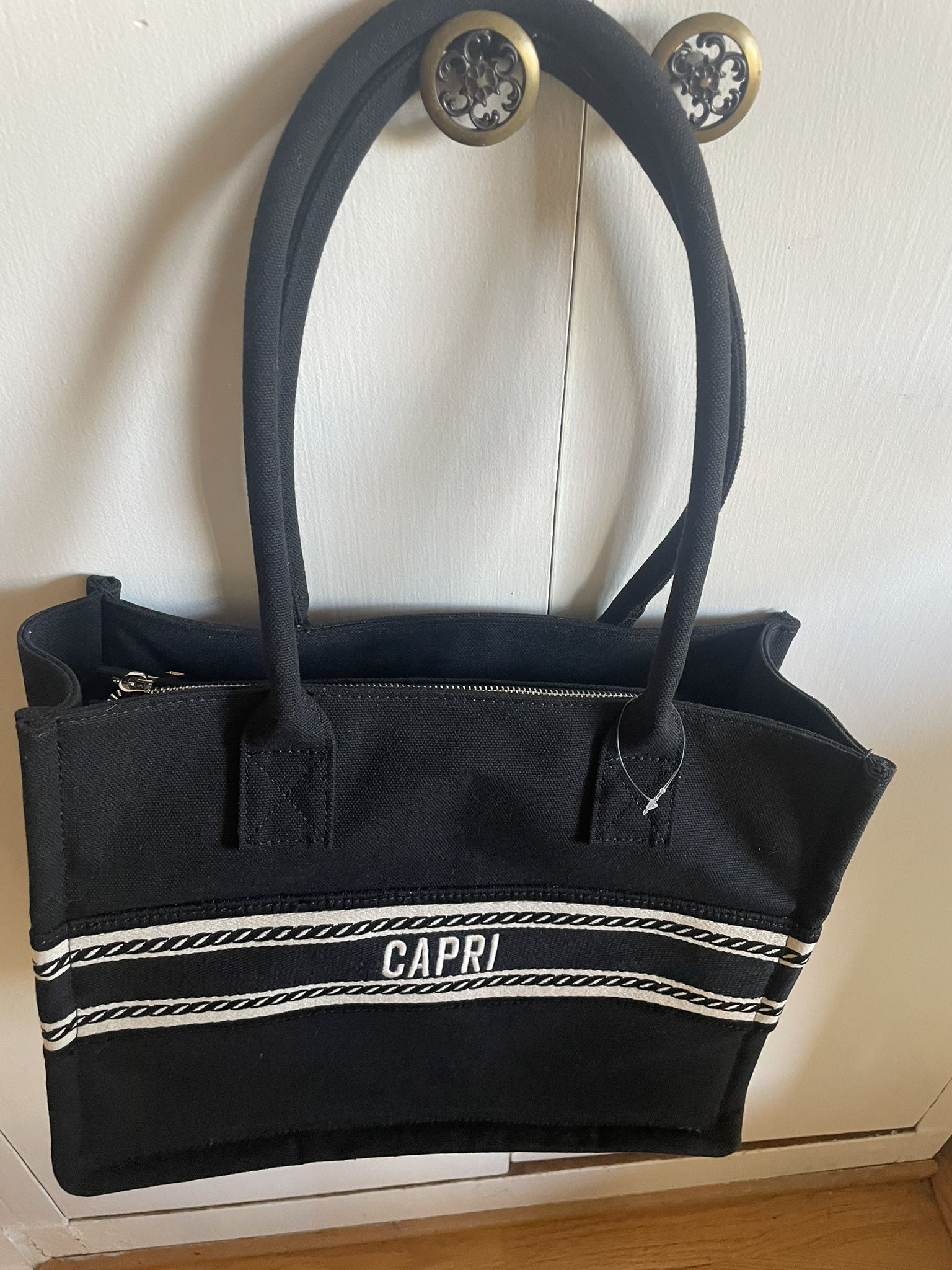 NEW! BLACK FABRIC ZIP UP TRAVEL TOTE BAG