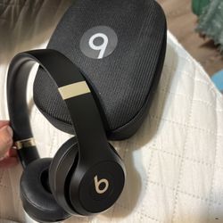 Beats Solo 4