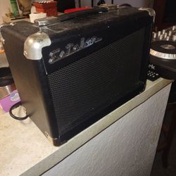 Esteban Small Amplifier 