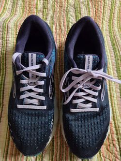 Womens Brooks glycerin gts 20 size 8.5  $35