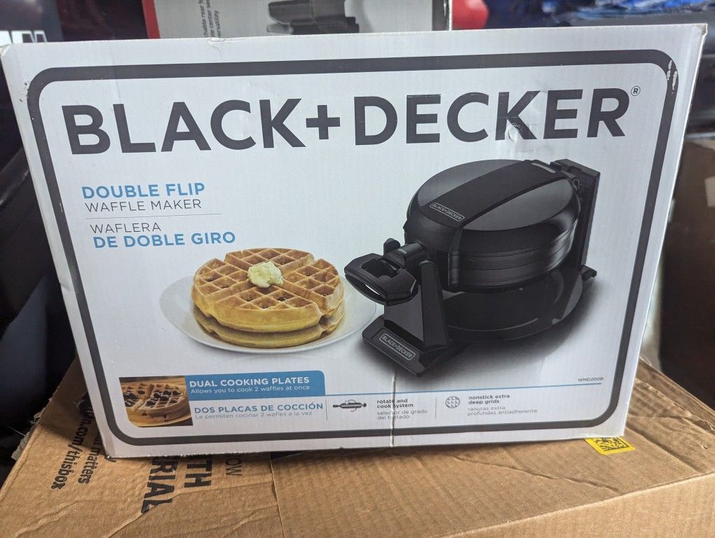 Black And Decker Waffle Maker *NEW