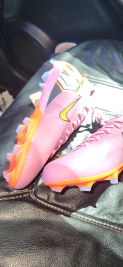 Nike mercurial vapor 16 pro soccer shoes