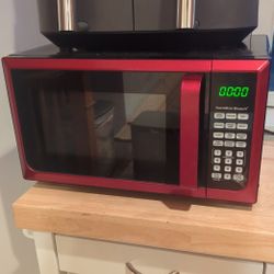 Hamilton Beach Microwave 1000 watt