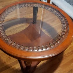 Coffee Table and Side Table 