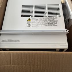 Frigidaire AC 10,000 BTU 450 Sq. Ft.