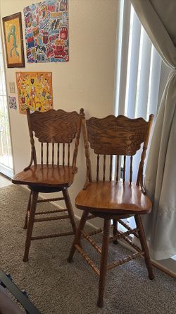 Wooden barstool chairs