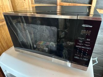 Like new microwave