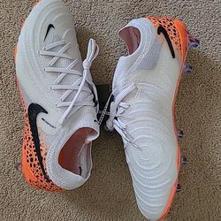 Nike phantom "sample" Size 7 men/8.5wmns