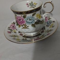 VINTAGE PORCELAIN TEA CUP & SAUCER PLATE SET 