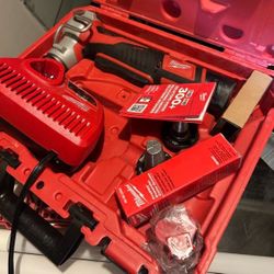 Milwaukee Expansion Tool