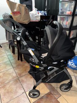 Graco stroller car seat cambo with base
