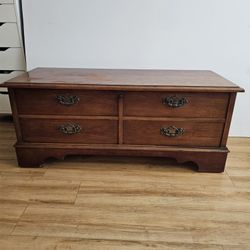 Lane Altavista Virginia Chest 