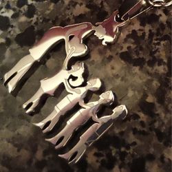 MOM- 3 SONS AND 1 DAUGHTER PENDANT- SILVER TONE