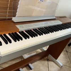 Suzuki Suzuki SS100 88-Key Digital Piano w/stand & bench Hammer Action