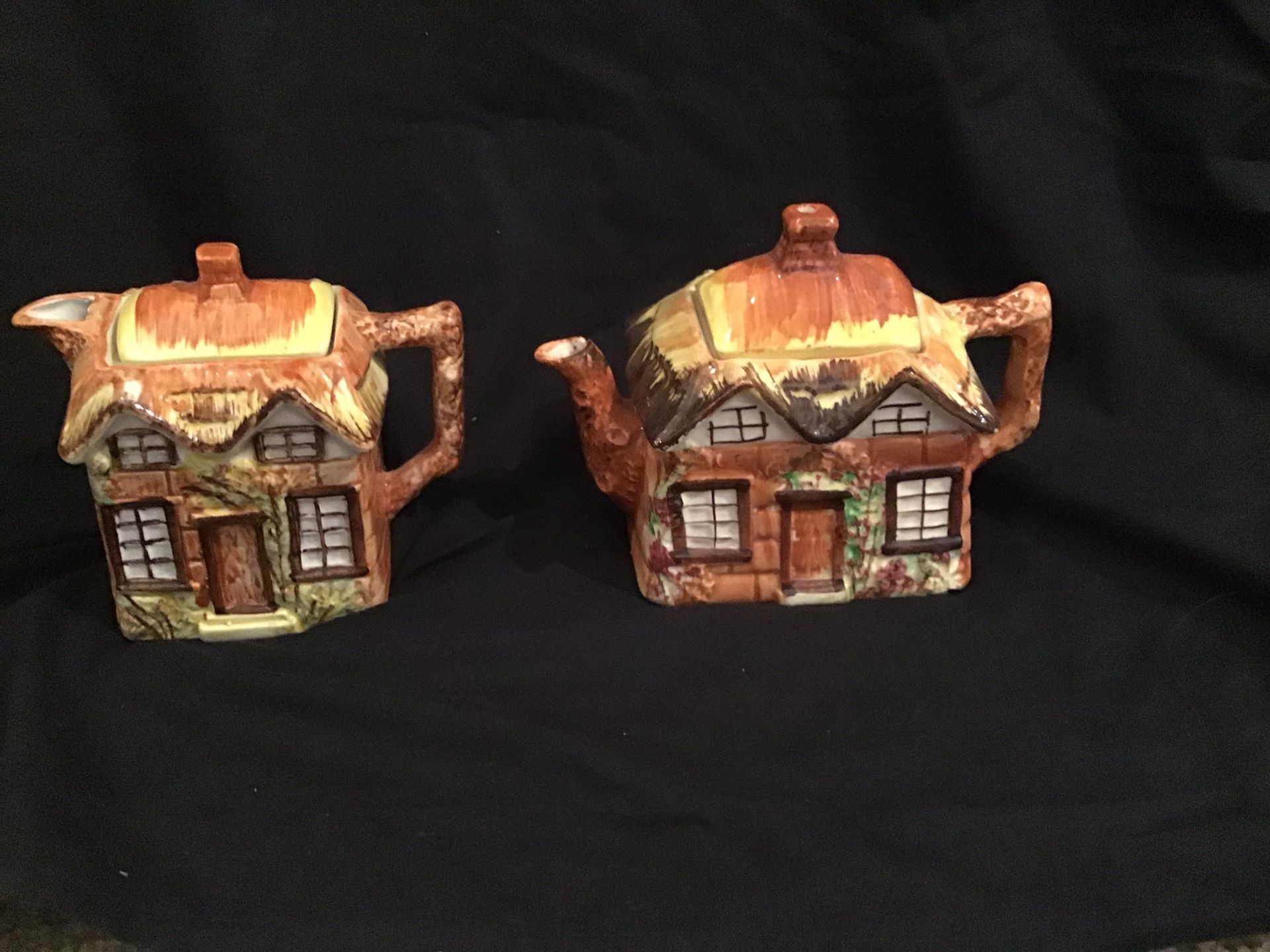 English cottage teapots