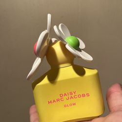 Marc Jacobs Daisy GlOW