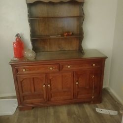 Dresser