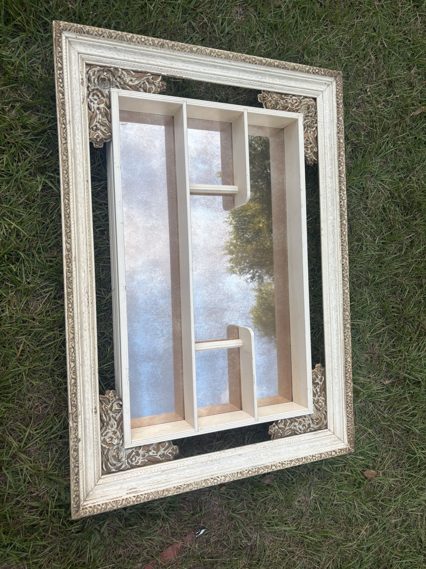 Vintage Illinois Moulding Co. Wall Shelf/Shadowbox