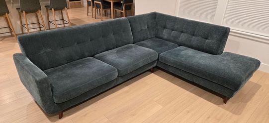 SFPF Clean Mid-century Modern Forest Green Velvet Couch with Chaise Living Spaces