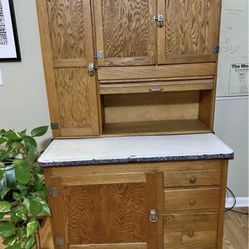 Antique 1922 Sellers Hoosier Cabinet for Sale in Crockett CA