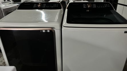 Samsung top-load washer | 5.5 cubic feet | Samsung gas dryers 7.4 cu.ft. In Ivory