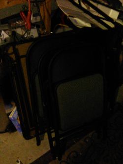 Mini table with four chairs in great condition no scratches feeling or holes