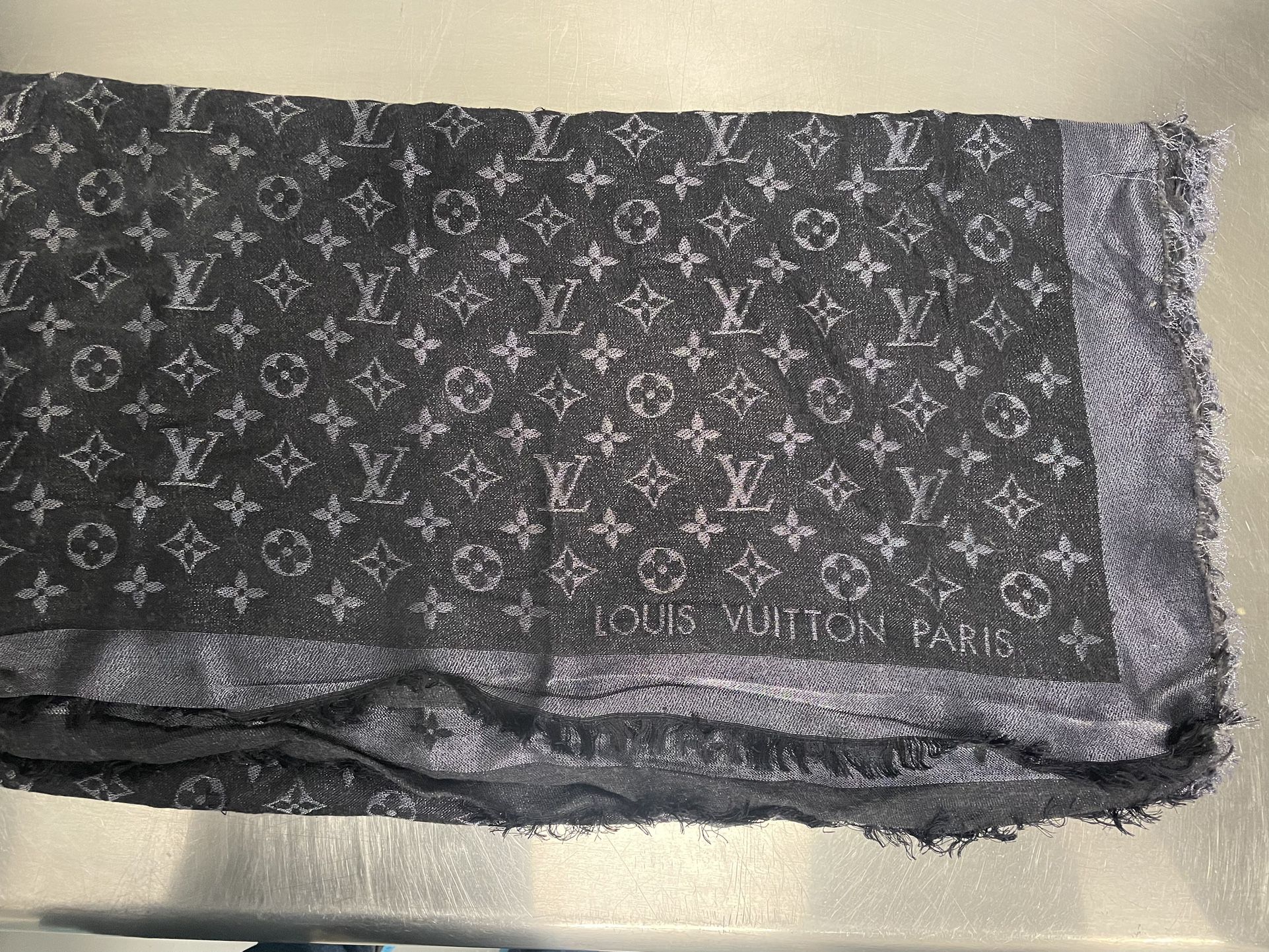 Louis Vuitton LV Black Silver Shine Scarf Shawl for Sale in Ontario, CA -  OfferUp
