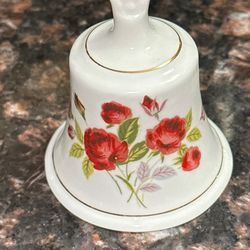 Staffordshire Fine Bone China Bell Red Flowers Made in England. Vintage ! 